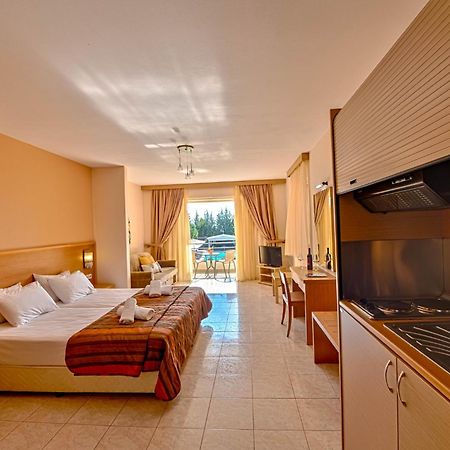 Anilio Plaza Aparthotel Захаро Стая снимка