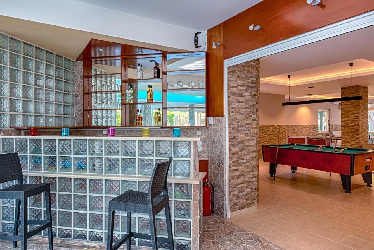 Anilio Plaza Aparthotel Захаро Екстериор снимка