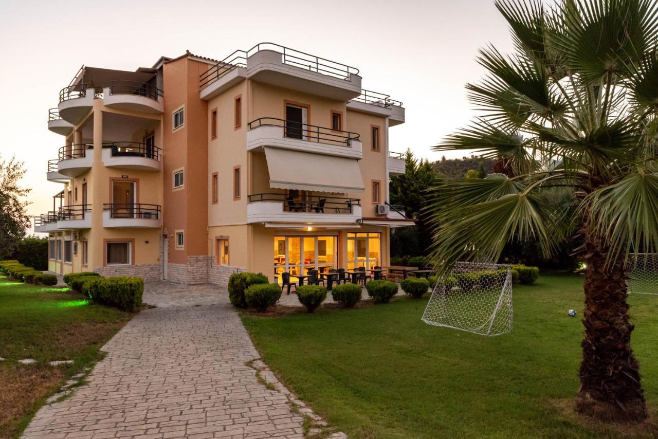 Anilio Plaza Aparthotel Захаро Екстериор снимка