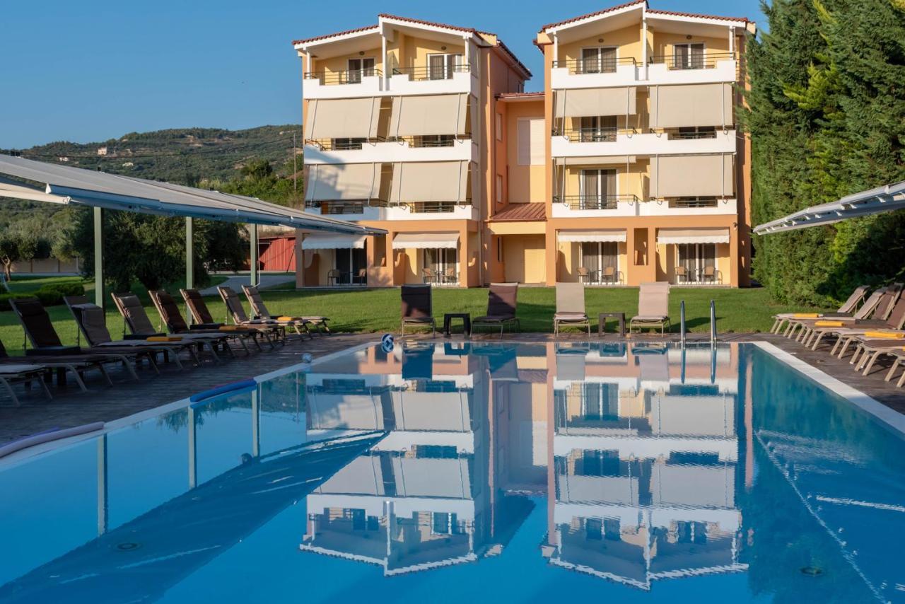 Anilio Plaza Aparthotel Захаро Екстериор снимка
